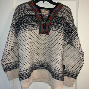 Beautiful wool sweater